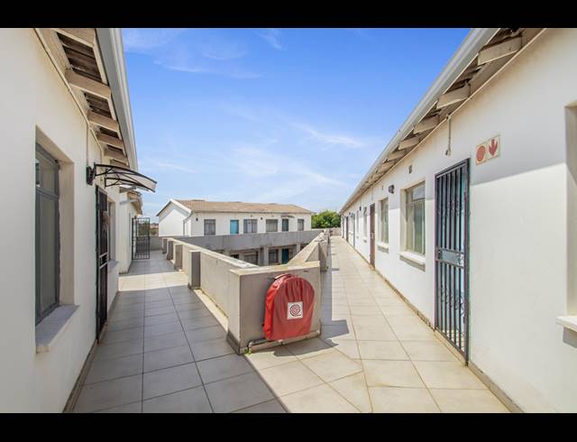2 BEDROOM APARTMENT FOR SALE IN FLEURHOF
